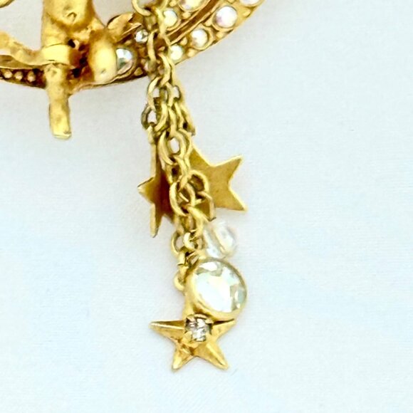 Vintage Kirk's Folly Crescent Moon Brooch With Cherub & Dangling Stars - Picture 5 of 8